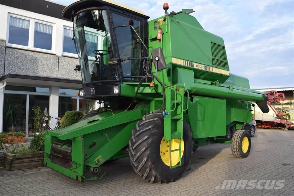 John Deere 1065 Combine de secerat