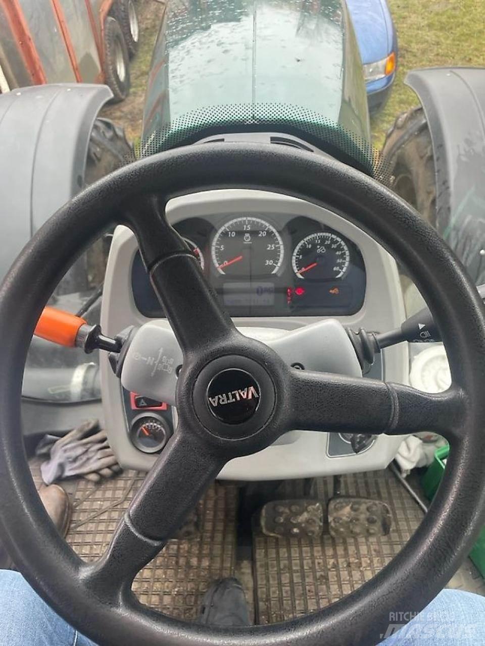 Valtra T 174 E Tractoare