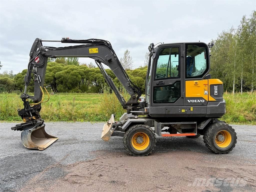 Volvo EW60 E Excavatoare cu roti