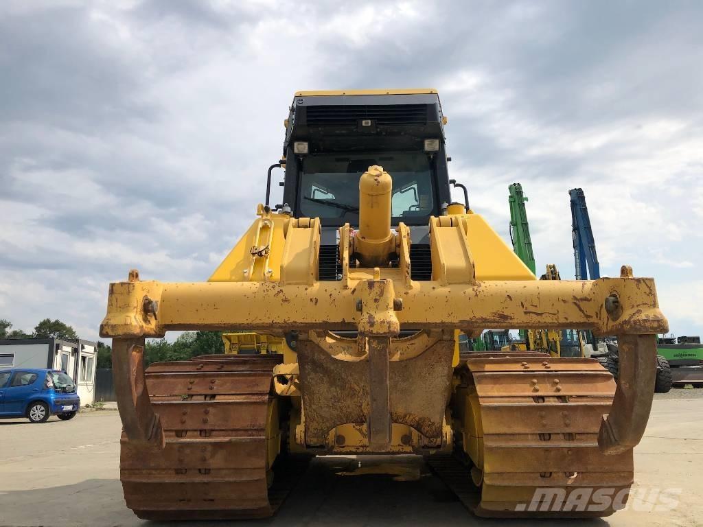 Komatsu D 61 PXi-24 Buldozere pe senile