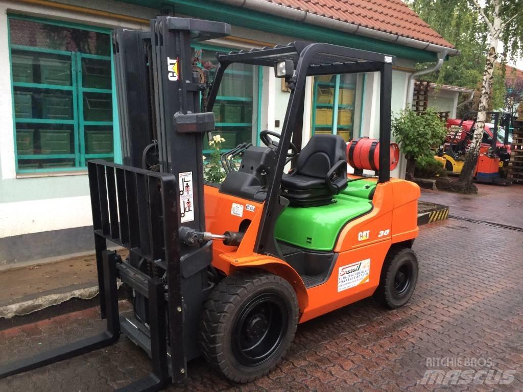 CAT GP 35 N V-2682 Stivuitor GPL