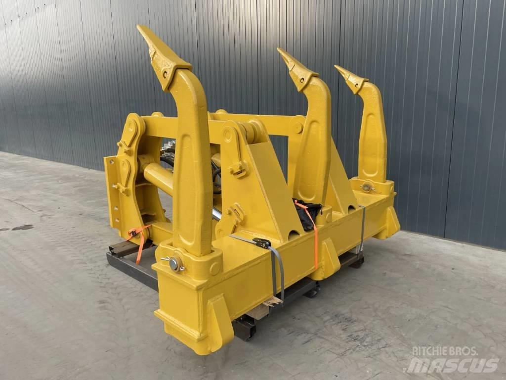 Komatsu D85 Scarificatoare
