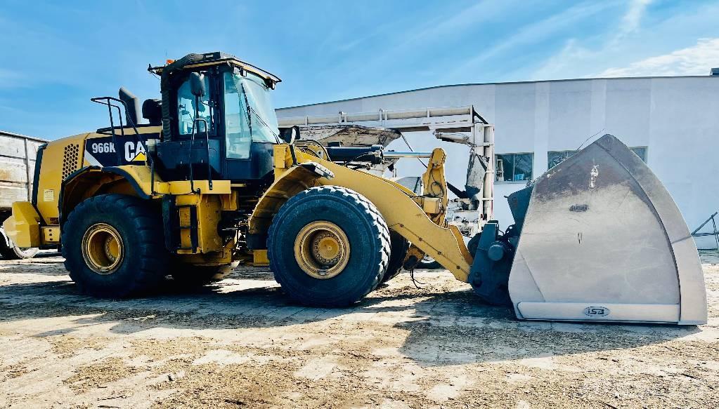 CAT 966K Incarcator pe pneuri