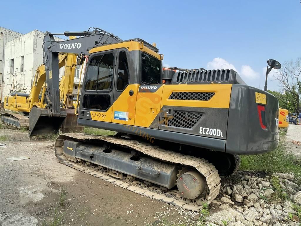 Volvo EC 200 Excavatoare pe șenile
