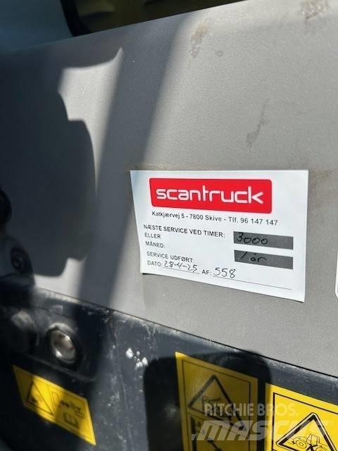 Komatsu WA200-8 Incarcator pe pneuri