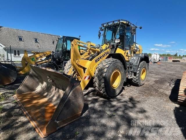 Komatsu WA200-8 Incarcator pe pneuri