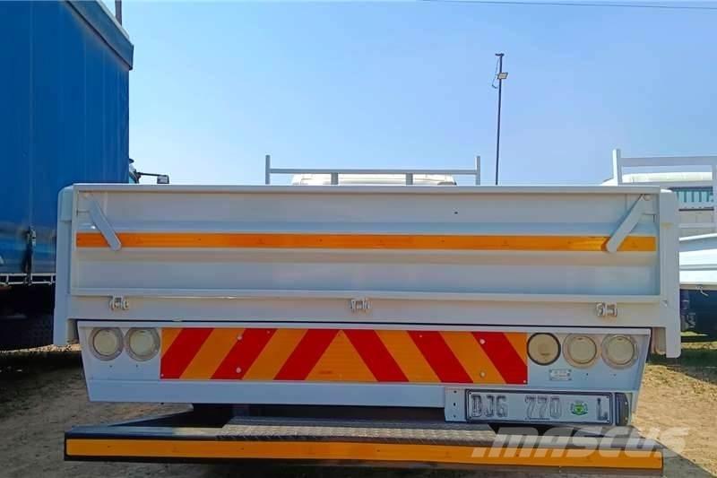 Isuzu NPR400 Altele