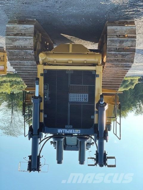 CAT D 10 T Buldozere pe senile