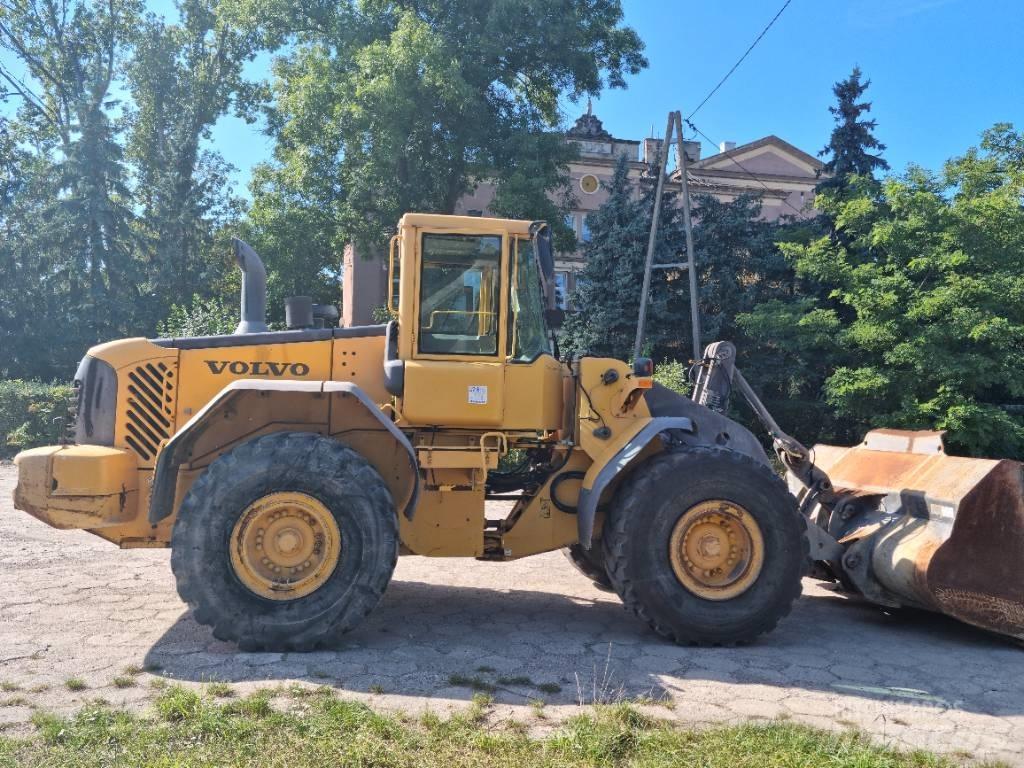 Volvo L 120 E Incarcator pe pneuri