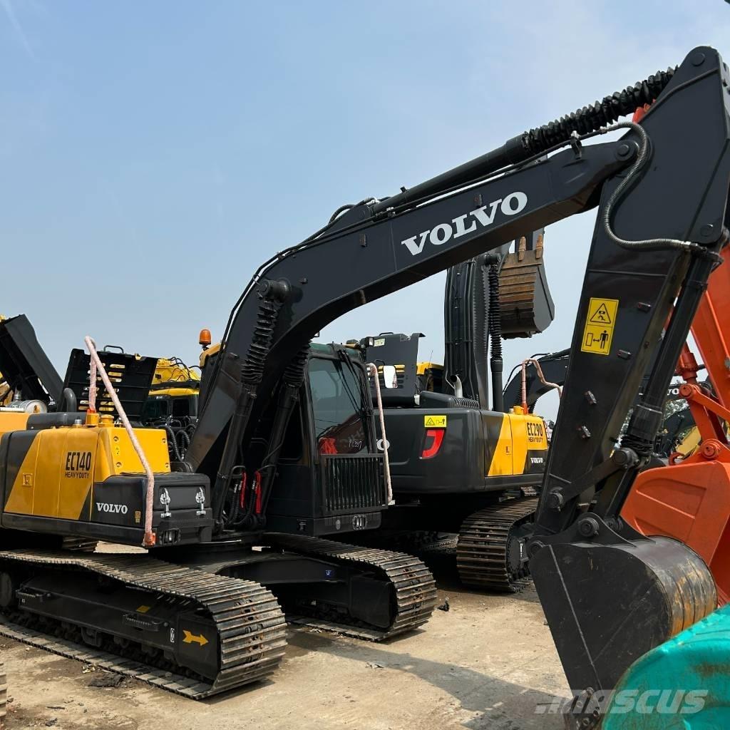 Volvo 140 Excavatoare pe șenile
