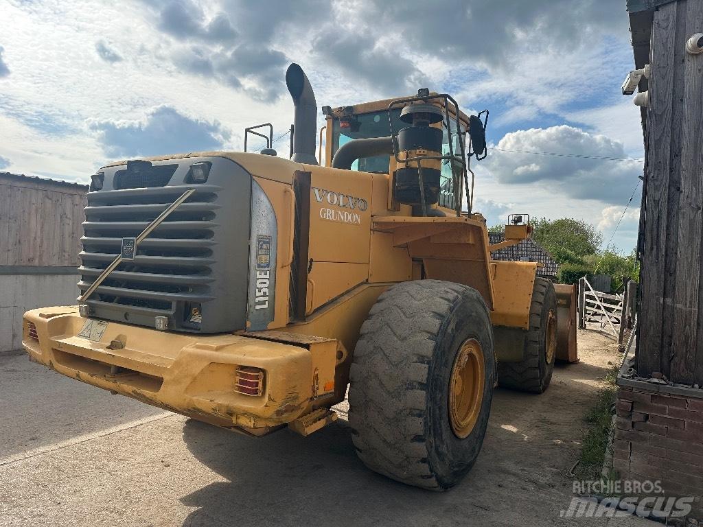 Volvo L 150 E Incarcator pe pneuri