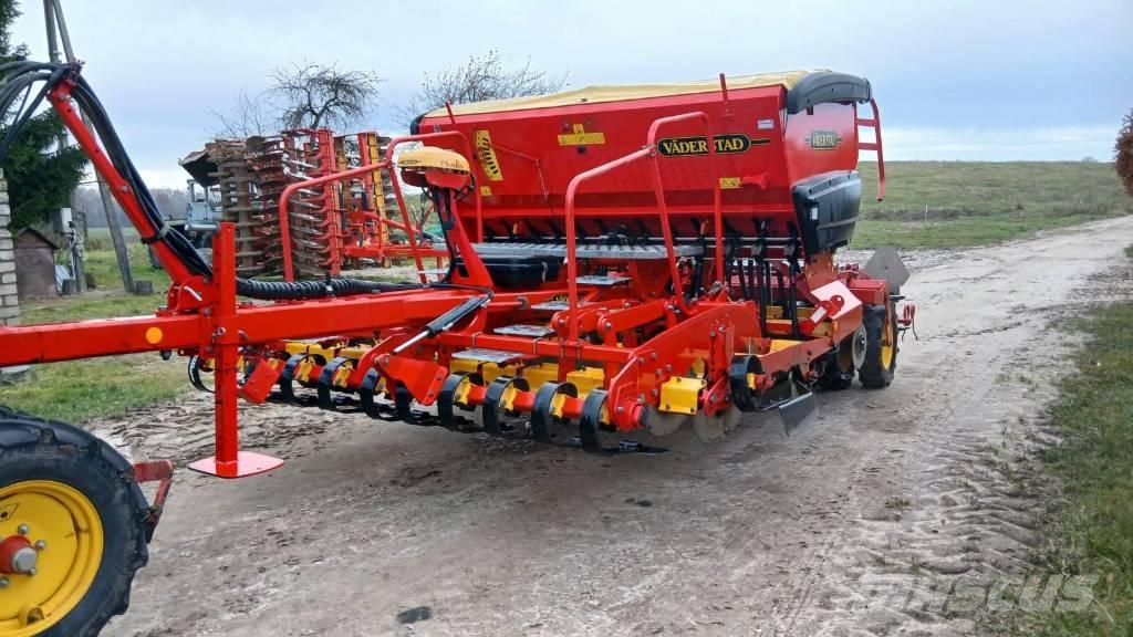 Väderstad Rapid300C Perforatoare