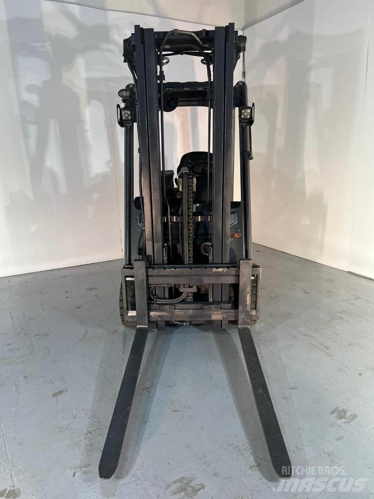 Linde E 16 P Stivuitor electric