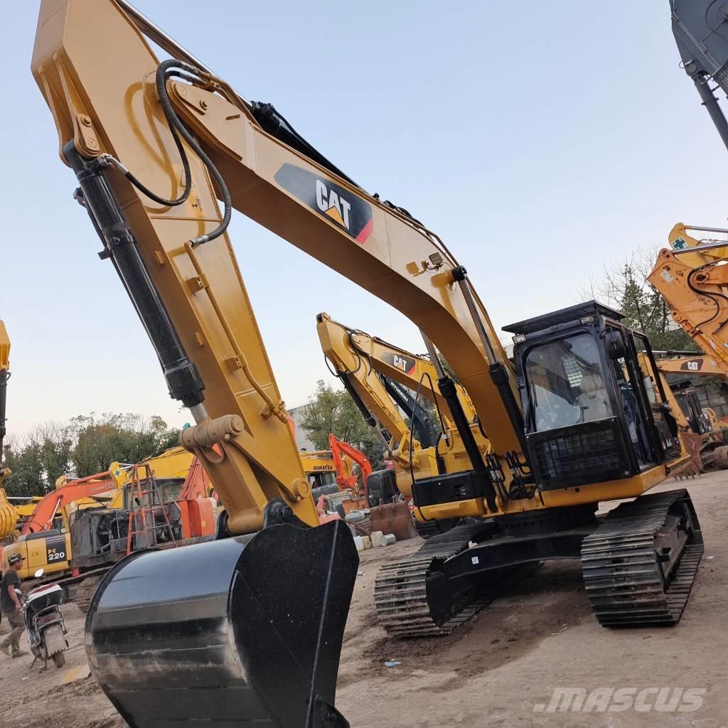 CAT 320 D2L Excavatoare pe șenile
