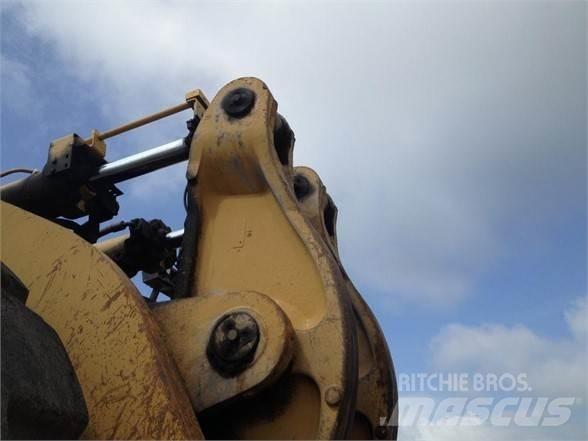 CAT 994 Incarcator pe pneuri