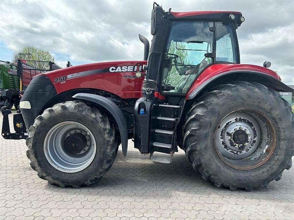 Case IH IH CVX 310 Tractoare