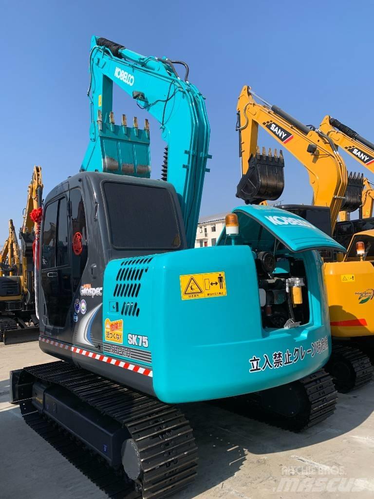 Kobelco SK 75 Excavatoare 7t - 12t