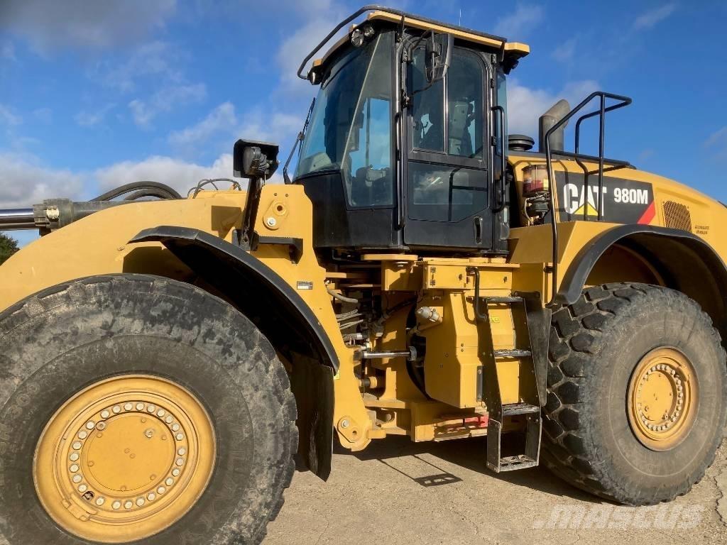 CAT 980M Incarcator pe pneuri