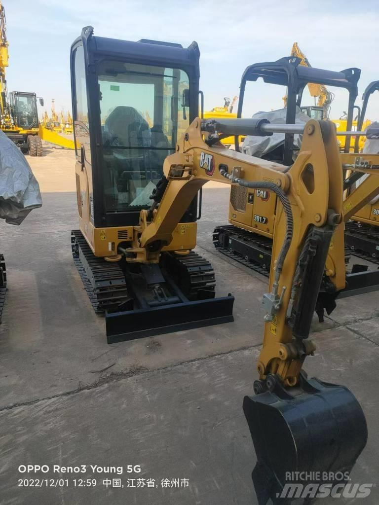 CAT 302 CR Excavatoare cu roti