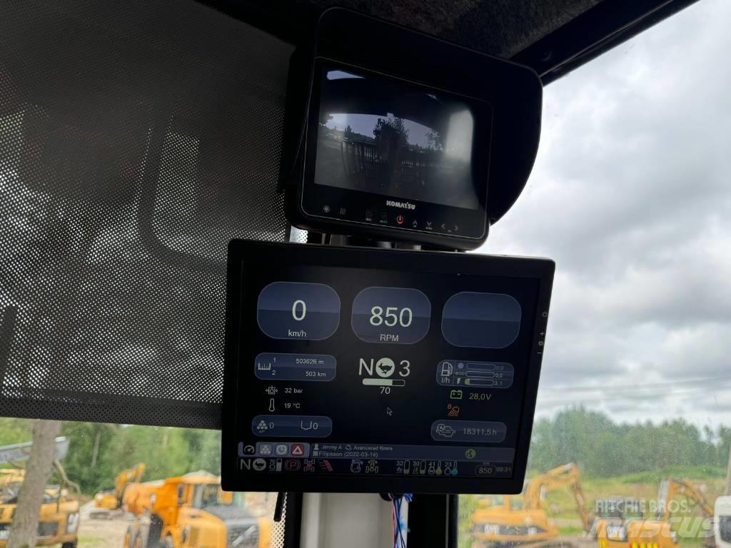 Komatsu 895 Transportoare