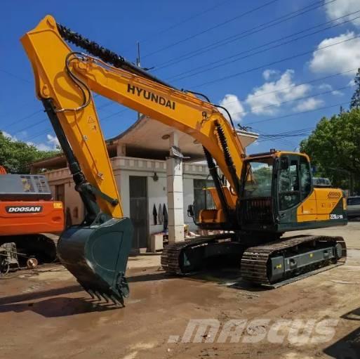 Hyundai R220LC-9S Excavatoare pe șenile
