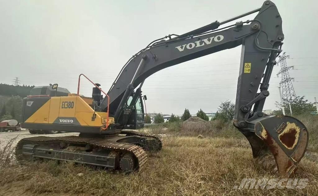 Volvo 380 Excavatoare pe șenile
