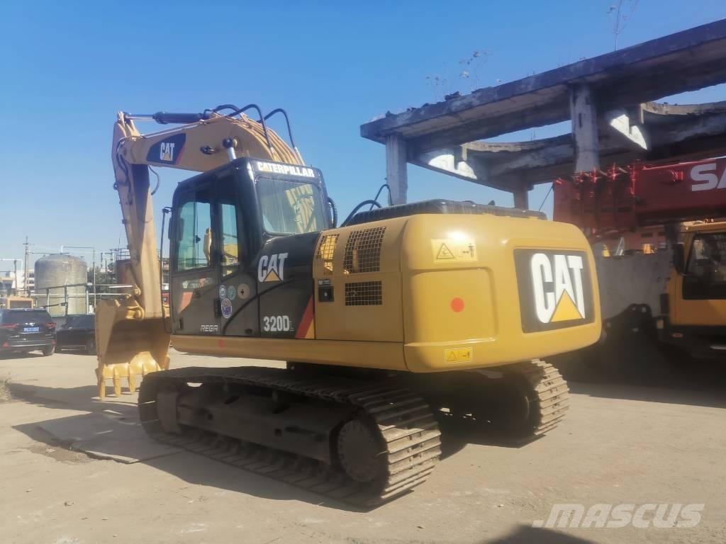 CAT 320 D Excavatoare pe șenile
