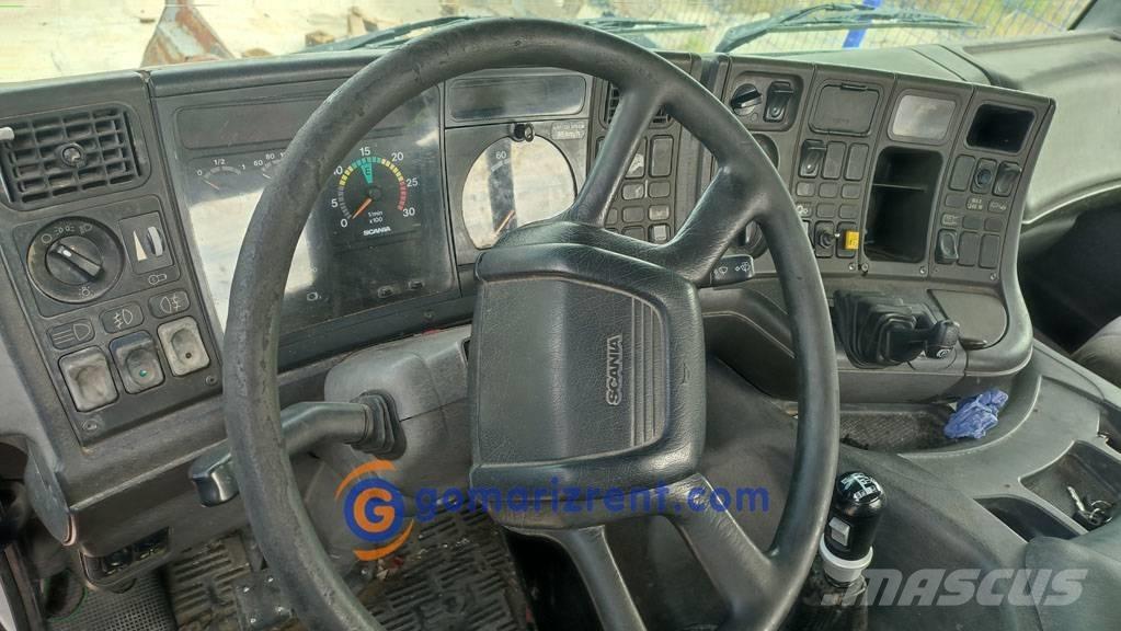 Scania P 220 Camioane platforma/prelata