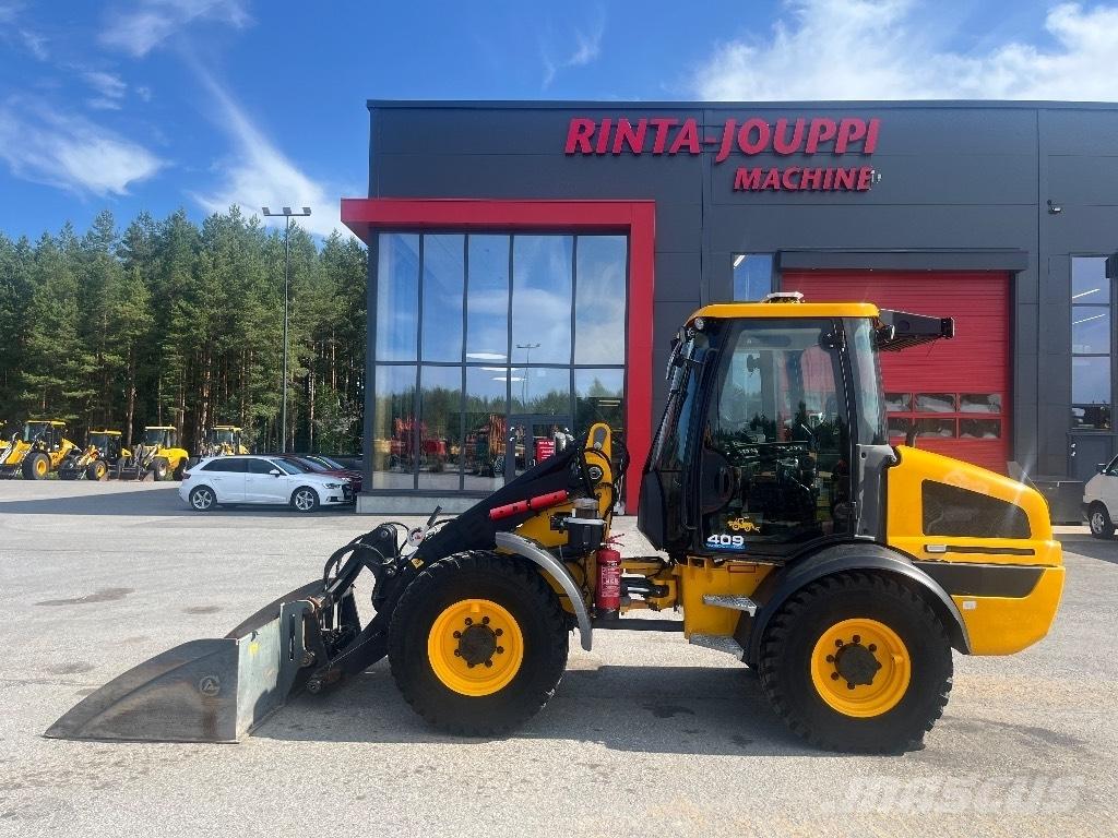 JCB 409 / Myyty, Sold Incarcator pe pneuri