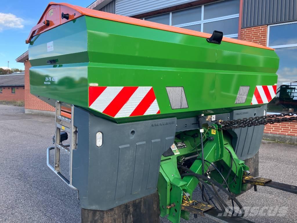 Amazone ZA-TS 4200 Împrastierea mineralelor