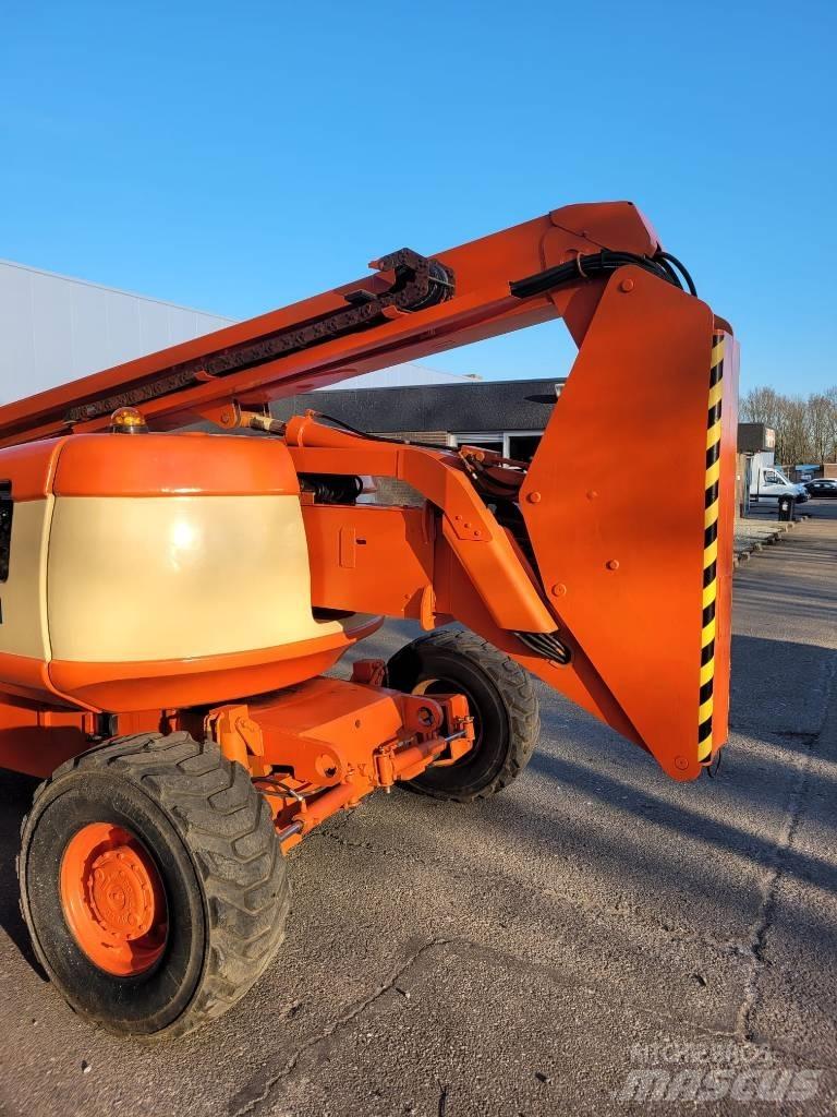 JLG 600 AJ Nacele cu brat telescopic