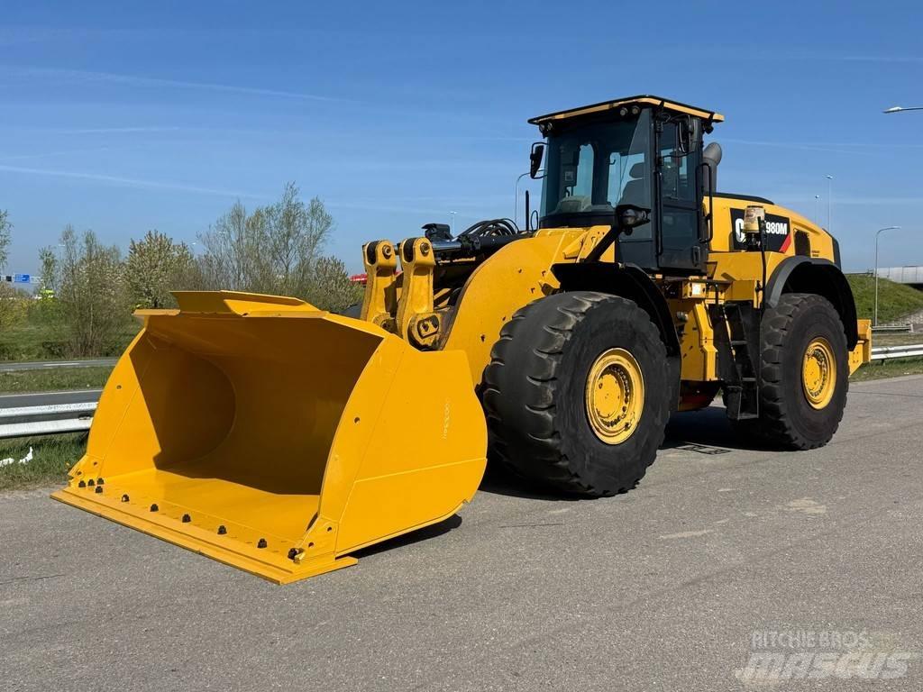 CAT 980M Incarcator pe pneuri