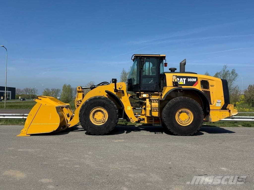 CAT 980M Incarcator pe pneuri