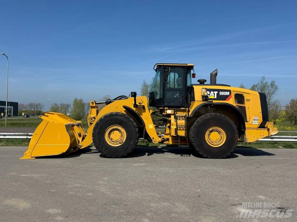CAT 980M Incarcator pe pneuri