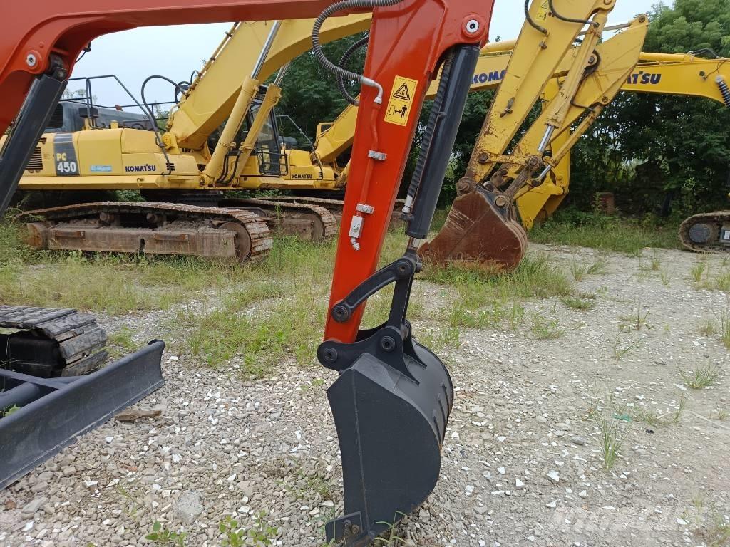 Kubota KX 155 Excavatoare pe șenile
