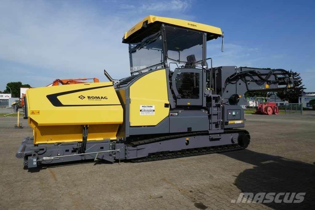 Bomag BMF 2500 M Alimentatoare