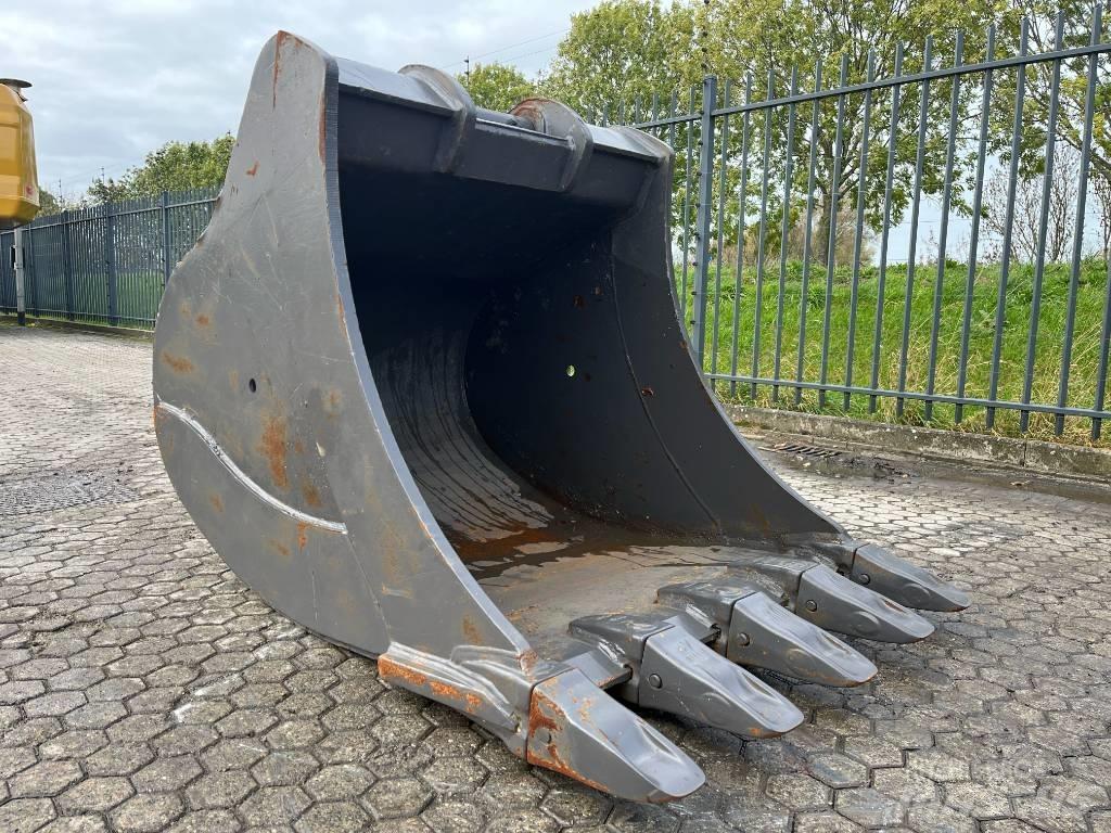 Volvo EC355 Bucket Pistoane