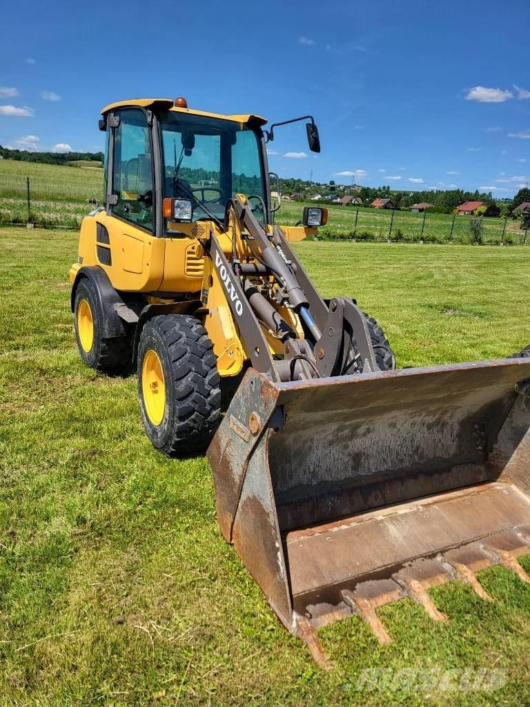 Volvo L 25 F Incarcator pe pneuri