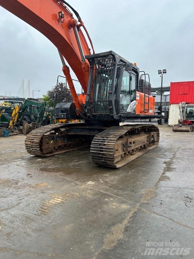 Hitachi 490 Excavatoare pe șenile
