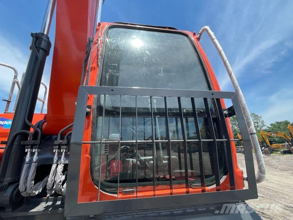 Doosan DX 300 Excavatoare pe șenile

