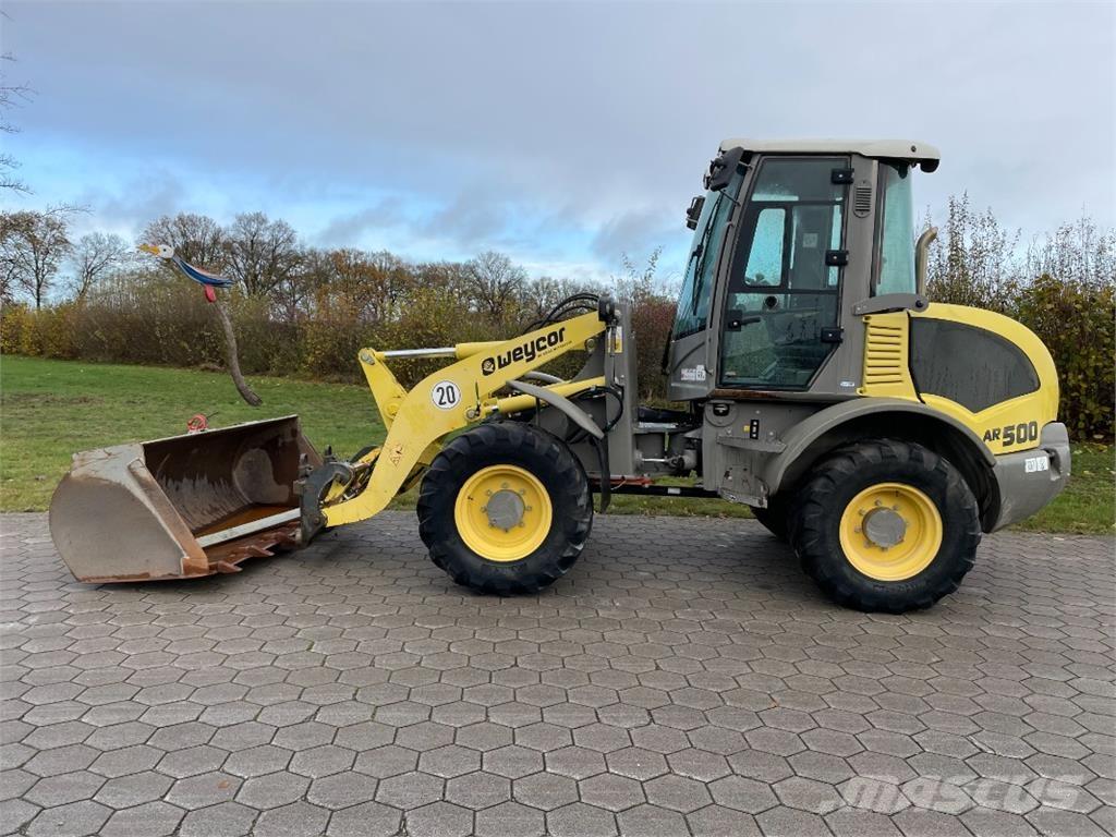 Atlas AR500 Incarcator pe pneuri