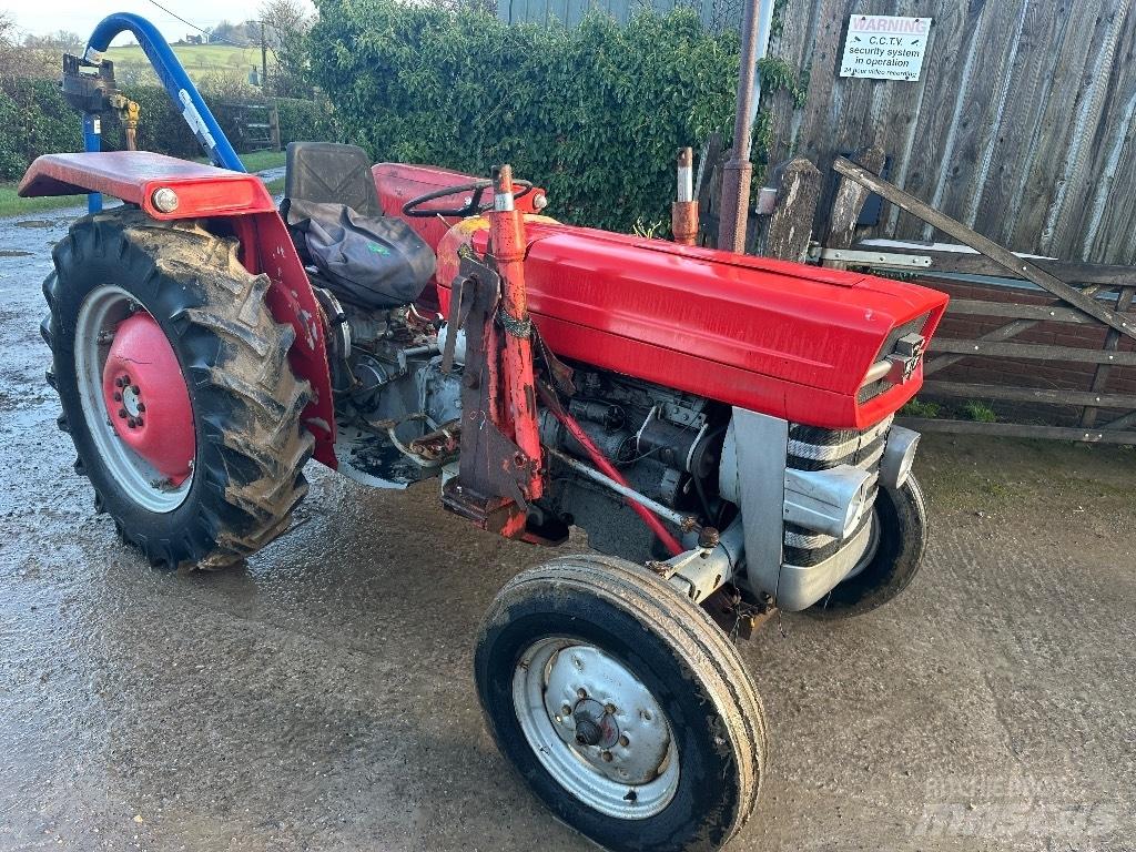Massey Ferguson 135 Tractoare