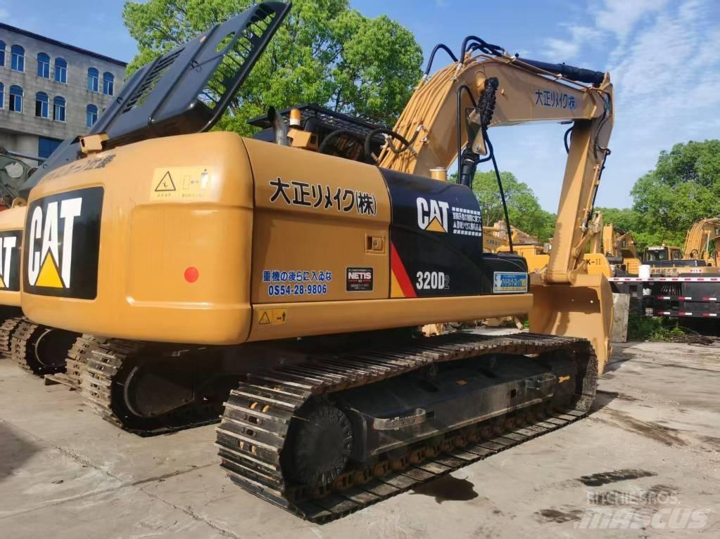 CAT 320d2 Excavatoare pe șenile
