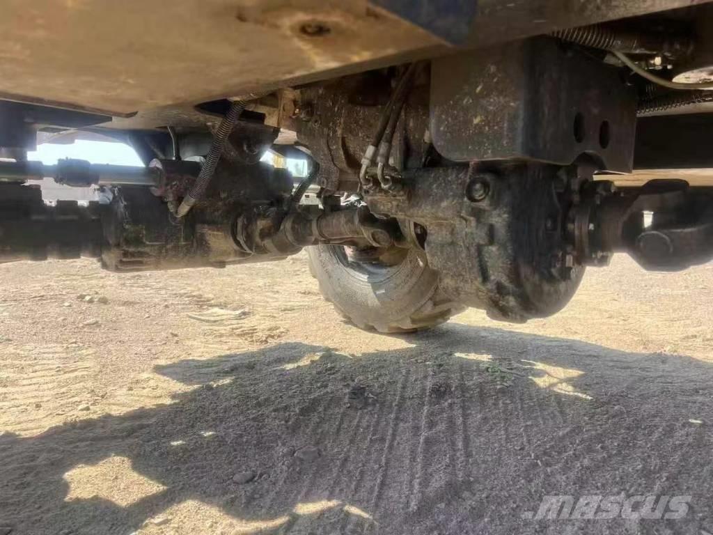 Doosan DX60W Excavatoare cu roti