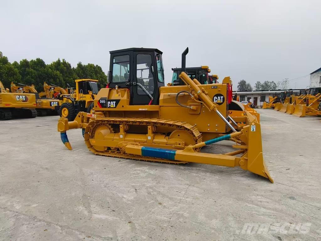 CAT D6G Buldozere pe senile