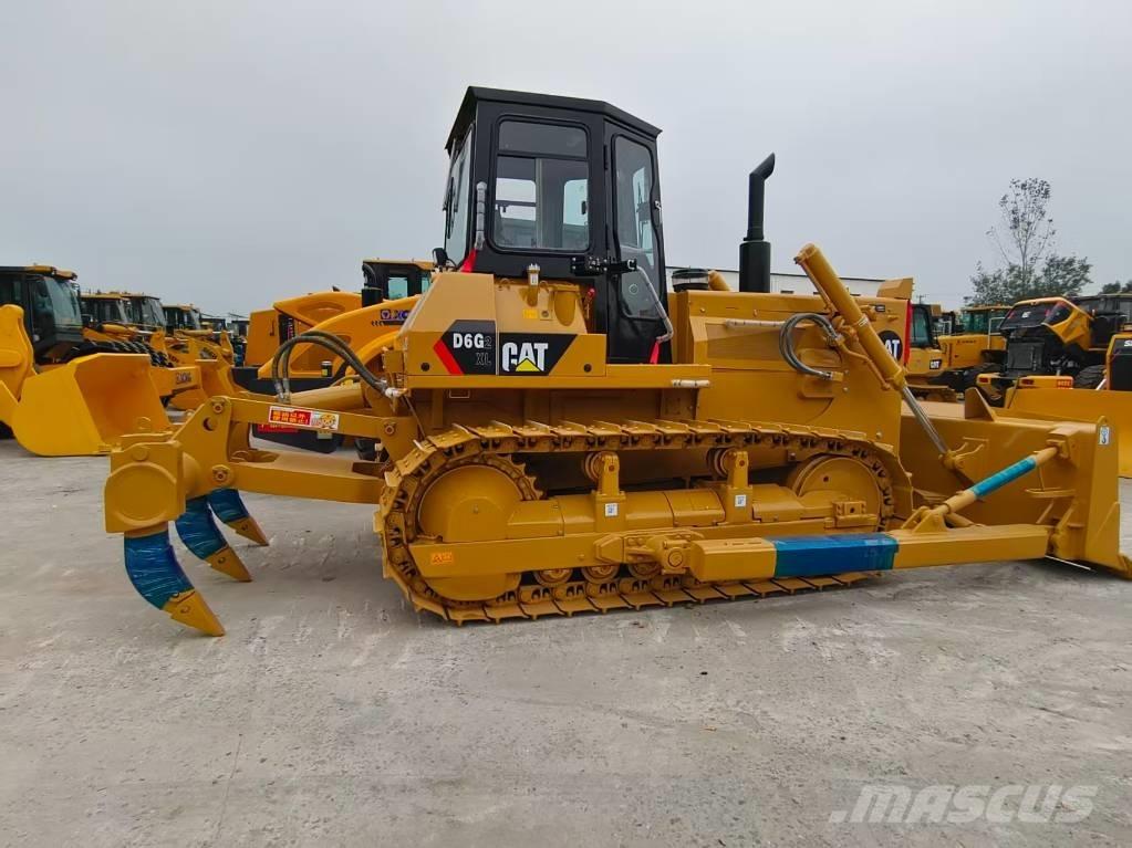 CAT D6G Buldozere pe senile