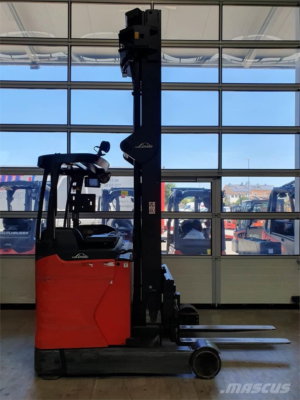 Linde R16HD Stivuitor cu catarg retractabil
