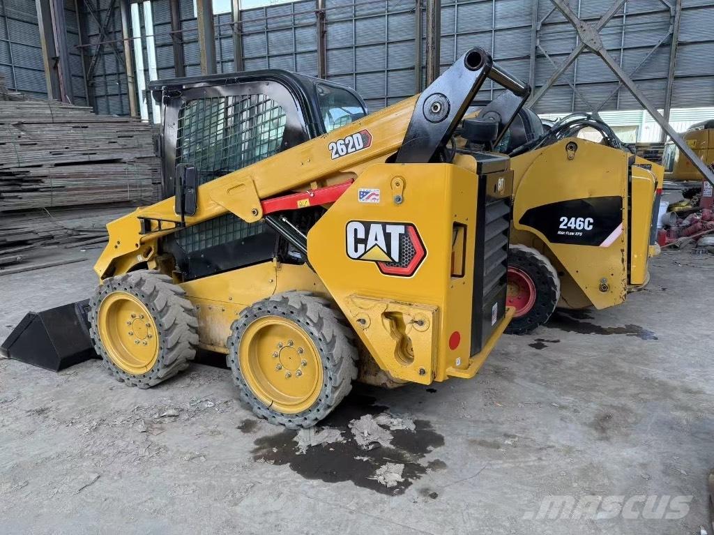 CAT 246C and 262D Mini incarcator