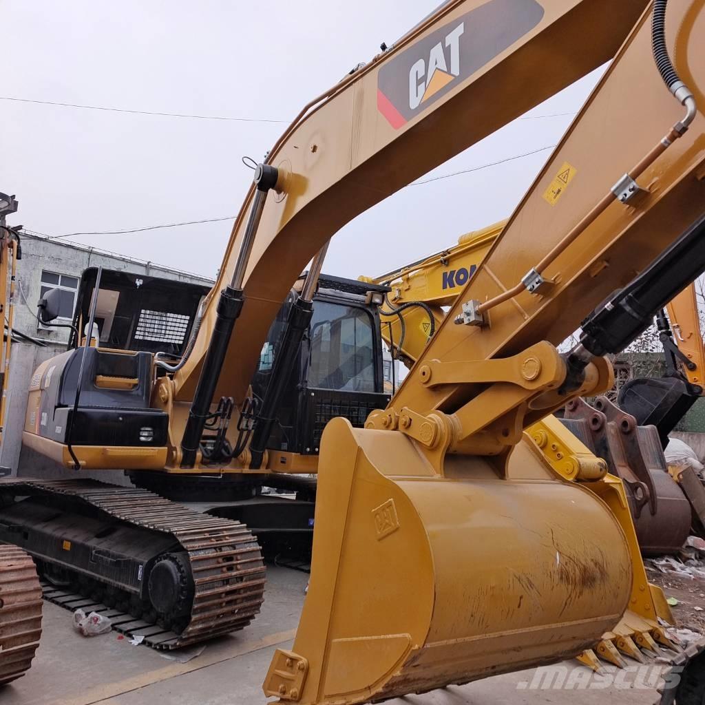 CAT 330 GC Excavatoare pe șenile
