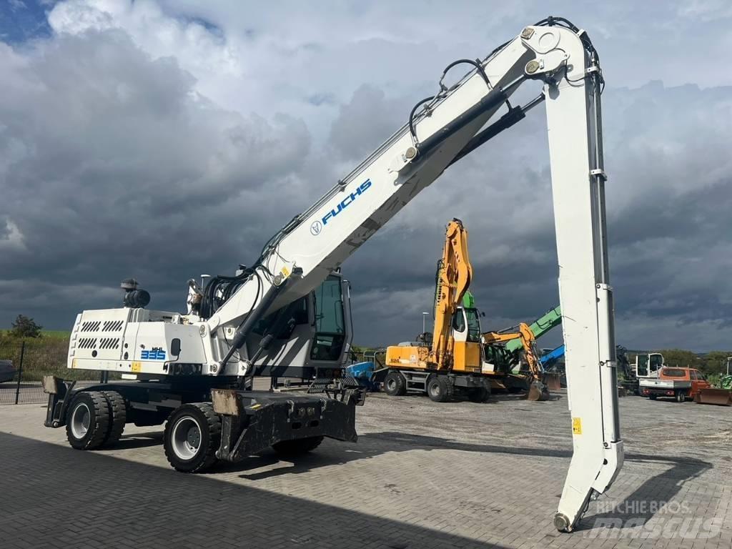 Fuchs MHL 335 Paleta de manipulare